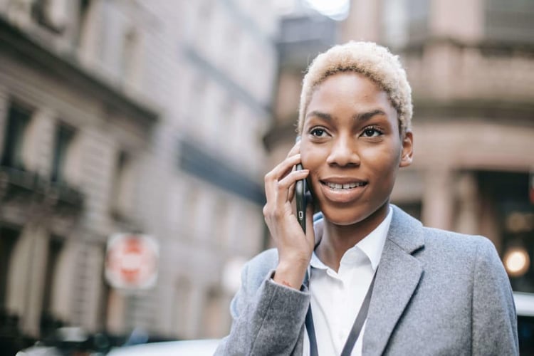 lady on phone prepare for callbacks